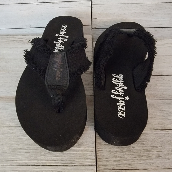 40% OFF SALE-GYPSY JAZZ- GEEZ BLACK PLATFORM FLIP FLOPS - Picture 4 of 6